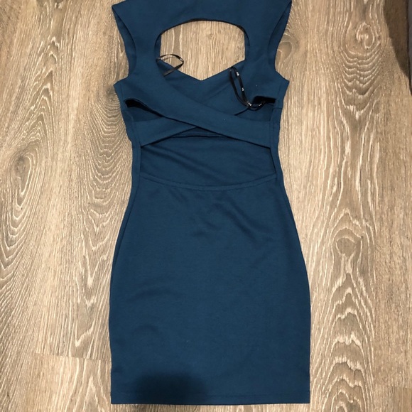 Dress - Picture 2 of 2